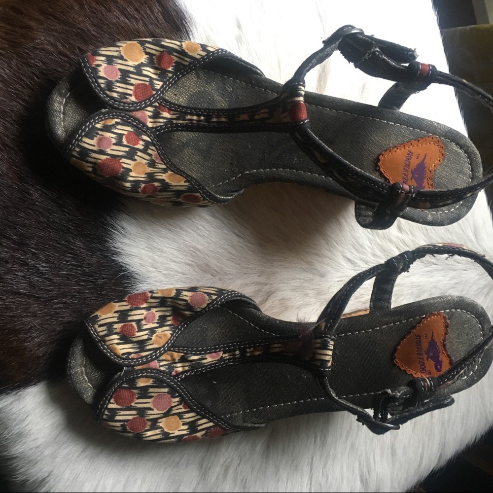 T-strap wedges - Picture 2 of 5
